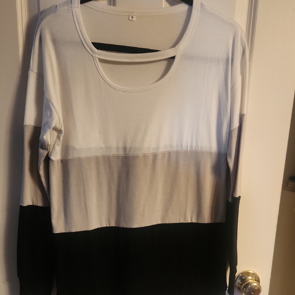 White and Gray Long Sleeve Blouse with Modern Stripes